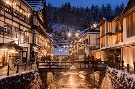 GINZAN ONSEN, PEMANDIAN AIR PANAS DENGAN PEMANDANGAN INDAH SAAT MUSIM DINGIN