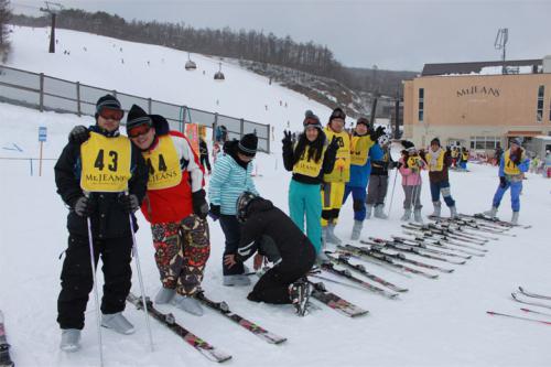 kegiatan-sekolah -main-ski-1